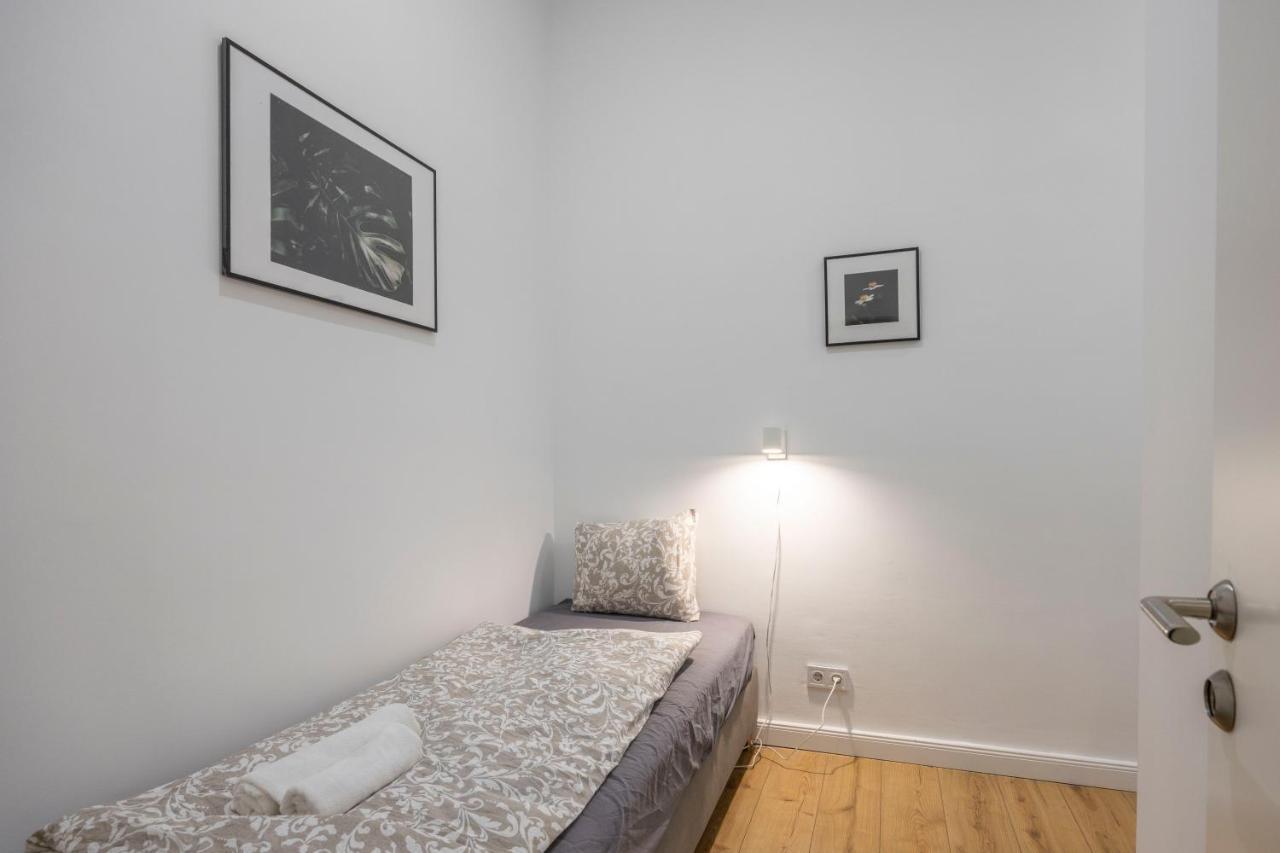 Central Grand Apartment With 5Bedrm 2Bathroom Boedapest Buitenkant foto