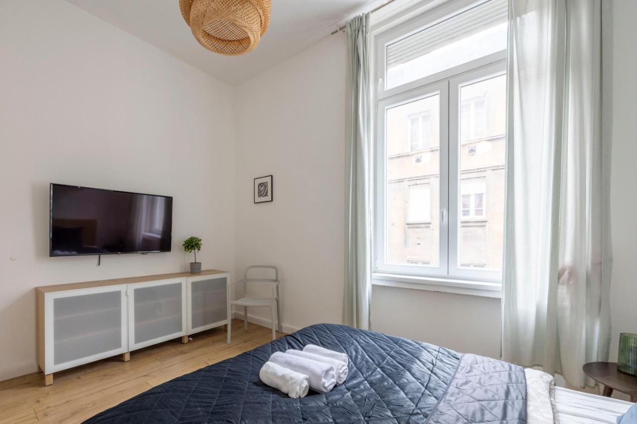 Central Grand Apartment With 5Bedrm 2Bathroom Boedapest Buitenkant foto