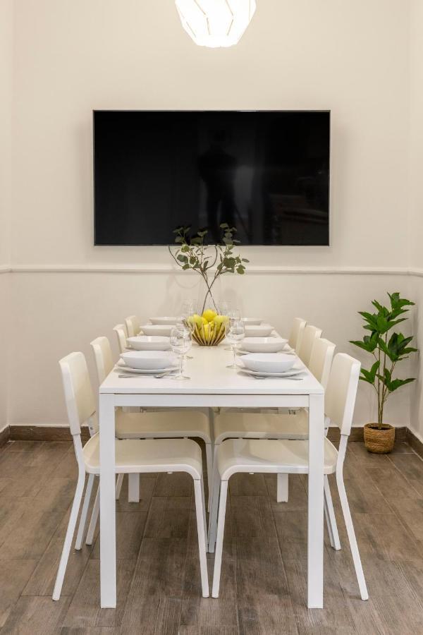 Central Grand Apartment With 5Bedrm 2Bathroom Boedapest Buitenkant foto