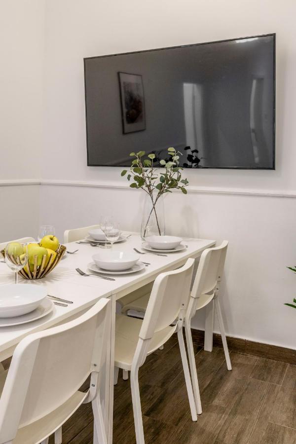 Central Grand Apartment With 5Bedrm 2Bathroom Boedapest Buitenkant foto