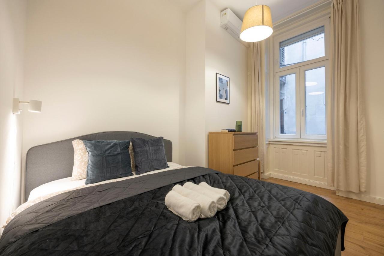 Central Grand Apartment With 5Bedrm 2Bathroom Boedapest Buitenkant foto